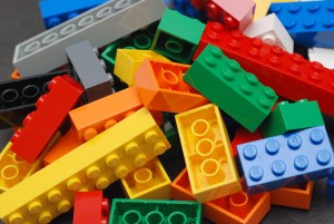 1280px-Lego_Color_Bricks